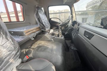 ���JK6 4.3L���� 240���� 4X2 ��ʿ��8�� 6.8�������ػ���ͼƬ