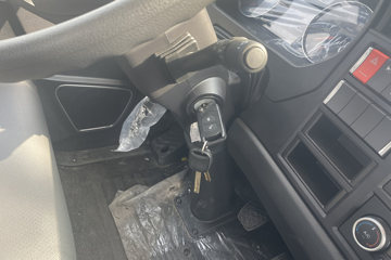 ���JK6 4.3L���� 240���� 4X2 ��ʿ��8�� 6.8�������ػ���ͼƬ