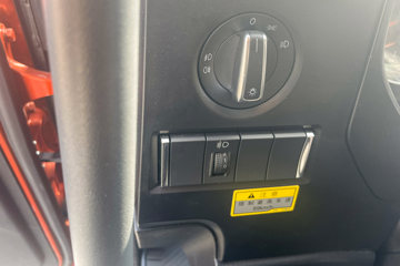 ���JK6 4.3L���� 240���� 4X2 ��ʿ��8�� 6.8�������ػ���ͼƬ