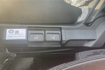 ���JK6 4.3L���� 240���� 4X2 ��ʿ��8�� 6.8�������ػ���ͼƬ