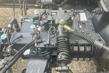 ���JK6 4.3L���� 240���� 4X2 ��ʿ��8�� 6.8�������ػ���ͼƬ