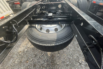 ���JK6 4.3L���� 240���� 4X2 ��ʿ��8�� 6.8�������ػ���ͼƬ