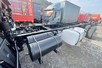 ���JK6 4.3L���� 240���� 4X2 ��ʿ��8�� 6.8�������ػ���ͼƬ