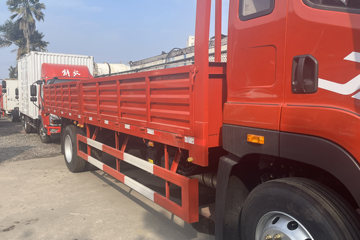 ���JK6 4.3L���� 240���� 4X2 ��ʿ��8�� 6.8�������ػ���ͼƬ