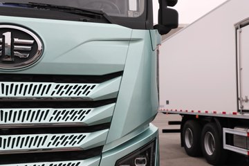 �ൺ���ӥ�� ������ 580���� 6X2 AMT�Զ��� 7.8����س�ͼƬ