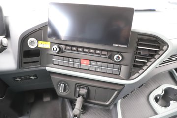 �ൺ���ӥ�� ������ 580���� 6X2 AMT�Զ��� 7.8����س�ͼƬ