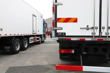 �ൺ���ӥ�� ������ 580���� 6X2 AMT�Զ��� 7.8����س�ͼƬ