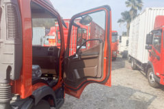 解放领途 焕新款 2.4L柴油 160马力 万里扬6档 4.16米单排厢式轻卡