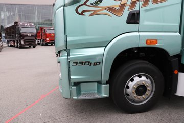 �ൺ���JH6 ������ 7L���� 330���� 4X2 ��ʿ��9�� AMT�Զ��� 9.7����ʽ�ػ���ͼƬ