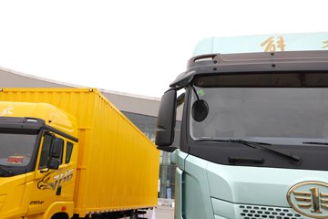 �ൺ���JH6 ������ 7L���� 330���� 4X2 ��ʿ��9�� AMT�Զ��� 9.7����ʽ�ػ���ͼƬ