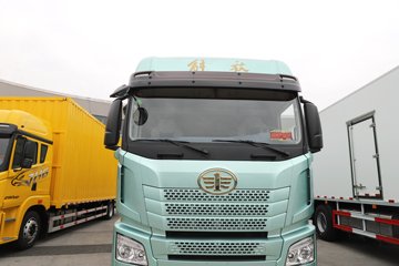 �ൺ���JH6 ������ 7L���� 330���� 4X2 ��ʿ��9�� AMT�Զ��� 9.7����ʽ�ػ���ͼƬ