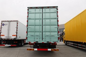 �ൺ���JH6 ������ 7L���� 330���� 4X2 ��ʿ��9�� AMT�Զ��� 9.7����ʽ�ػ���ͼƬ