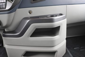 �ൺ���JH6 ������ 7L���� 330���� 4X2 ��ʿ��9�� AMT�Զ��� 9.7����ʽ�ػ���ͼƬ