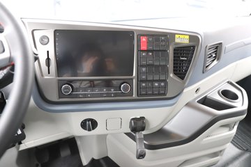 �ൺ���JH6 ������ 7L���� 330���� 4X2 ��ʿ��9�� AMT�Զ��� 9.7����ʽ�ػ���ͼƬ
