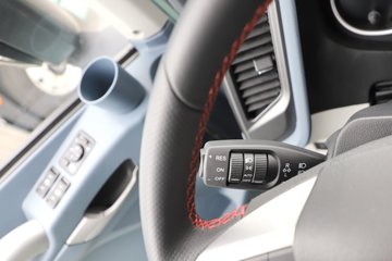 �ൺ���JH6 ������ 7L���� 330���� 4X2 ��ʿ��9�� AMT�Զ��� 9.7����ʽ�ػ���ͼƬ