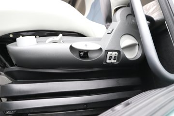 �ൺ���JH6 ������ 7L���� 330���� 4X2 ��ʿ��9�� AMT�Զ��� 9.7����ʽ�ػ���ͼƬ