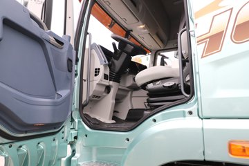 �ൺ���JH6 ������ 7L���� 330���� 4X2 ��ʿ��9�� AMT�Զ��� 9.7����ʽ�ػ���ͼƬ