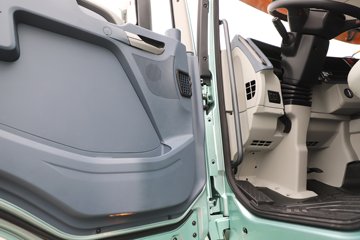 �ൺ���JH6 ������ 7L���� 330���� 4X2 ��ʿ��9�� AMT�Զ��� 9.7����ʽ�ػ���ͼƬ