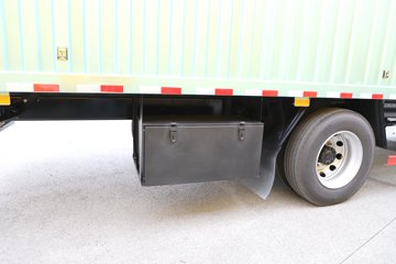 �ൺ���JH6 ������ 7L���� 330���� 4X2 ��ʿ��9�� AMT�Զ��� 9.7����ʽ�ػ���ͼƬ