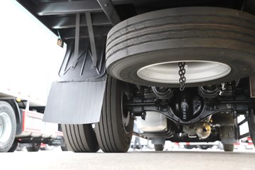 �ൺ���JH6 ������ 7L���� 330���� 4X2 ��ʿ��9�� AMT�Զ��� 9.7����ʽ�ػ���ͼƬ