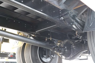 �ൺ���JH6 ������ 7L���� 330���� 4X2 ��ʿ��9�� AMT�Զ��� 9.7����ʽ�ػ���ͼƬ