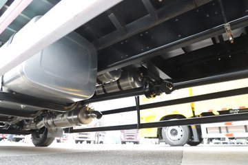 �ൺ���JH6 ������ 7L���� 330���� 4X2 ��ʿ��9�� AMT�Զ��� 9.7����ʽ�ػ���ͼƬ