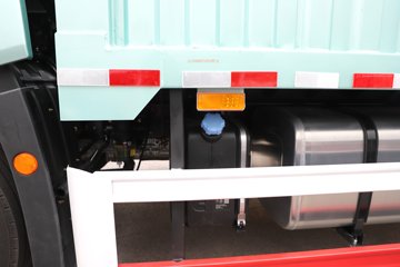 �ൺ���JH6 ������ 7L���� 330���� 4X2 ��ʿ��9�� AMT�Զ��� 9.7����ʽ�ػ���ͼƬ