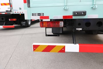 �ൺ���JH6 ������ 7L���� 330���� 4X2 ��ʿ��9�� AMT�Զ��� 9.7����ʽ�ػ���ͼƬ