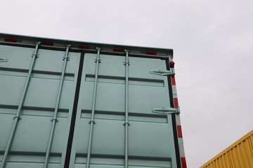 �ൺ���JH6 ������ 7L���� 330���� 4X2 ��ʿ��9�� AMT�Զ��� 9.7����ʽ�ػ���ͼƬ