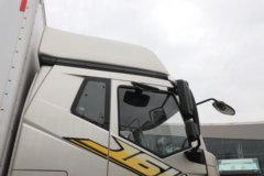 一汽解放 J6L 精英版 7.8L柴油 320马力 4X2 一汽解放8档 9.55米厢式载货车