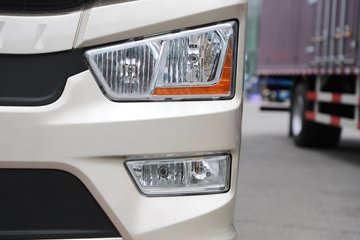 һ����� J6L ��Ӣ�� 7.8L���� 320���� 4X2 һ�����8�� 9.55����ʽ�ػ���ͼƬ