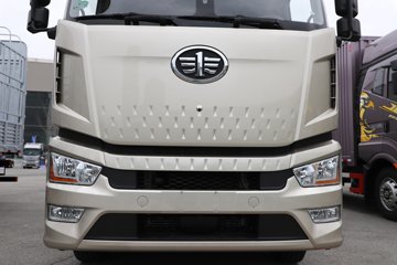 һ����� J6L ��Ӣ�� 7.8L���� 320���� 4X2 һ�����8�� 9.55����ʽ�ػ���ͼƬ