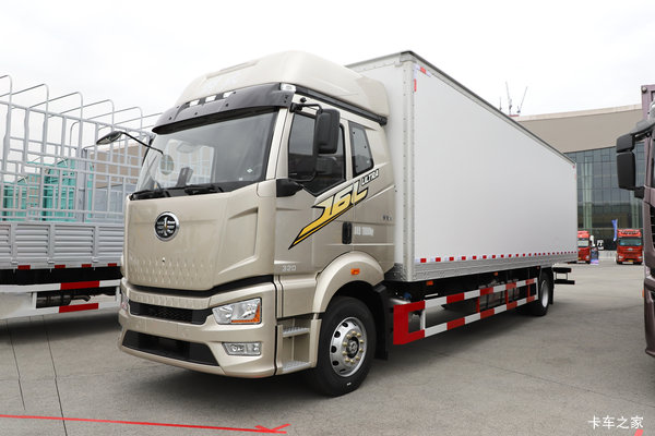 一汽解放 J6L 精英版 7.8L柴油 320马力 4X2 一汽解放8档 9.55米厢式载货车