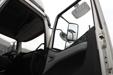 һ����� J6L ��Ӣ�� 7.8L���� 320���� 4X2 һ�����8�� 9.55����ʽ�ػ���ͼƬ