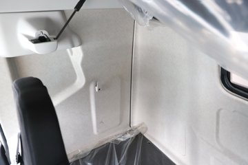 һ����� J6L ��Ӣ�� 7.8L���� 320���� 4X2 һ�����8�� 9.55����ʽ�ػ���ͼƬ