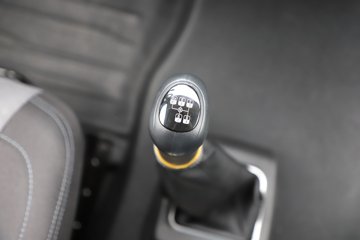 һ����� J6L ��Ӣ�� 7.8L���� 320���� 4X2 һ�����8�� 9.55����ʽ�ػ���ͼƬ