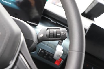 һ����� J6L ��Ӣ�� 7.8L���� 320���� 4X2 һ�����8�� 9.55����ʽ�ػ���ͼƬ