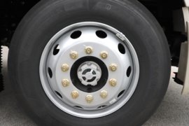 解放J6L&nbsp;载货车底盘                                                图片