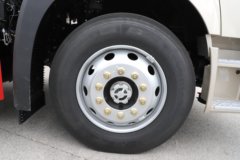 一汽解放 J6L 精英版 7.8L柴油 320马力 4X2 一汽解放8档 9.55米厢式载货车