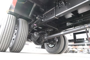 һ����� J6L ��Ӣ�� 7.8L���� 320���� 4X2 һ�����8�� 9.55����ʽ�ػ���ͼƬ