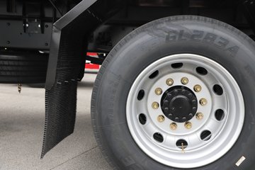 һ����� J6L ��Ӣ�� 7.8L���� 320���� 4X2 һ�����8�� 9.55����ʽ�ػ���ͼƬ