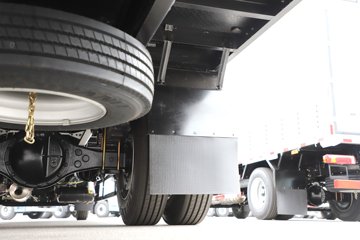 һ����� J6L ��Ӣ�� 7.8L���� 320���� 4X2 һ�����8�� 9.55����ʽ�ػ���ͼƬ