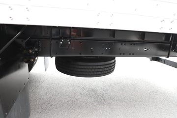 һ����� J6L ��Ӣ�� 7.8L���� 320���� 4X2 һ�����8�� 9.55����ʽ�ػ���ͼƬ