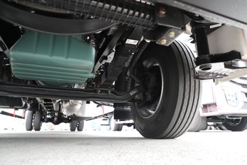 һ����� J6L ��Ӣ�� 7.8L���� 320���� 4X2 һ�����8�� 9.55����ʽ�ػ���ͼƬ