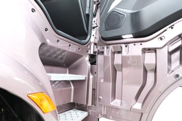 һ�����J6V Pro��Ӣ�� 7.8L���� 320���� 4X2 һ�����8�� 9.6����ʽ�ػ���ͼƬ