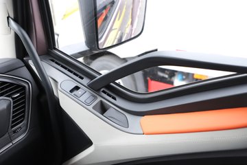 һ�����J6V Pro��Ӣ�� 7.8L���� 320���� 4X2 һ�����8�� 9.6����ʽ�ػ���ͼƬ