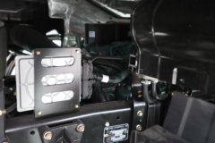 一汽解放J6V Pro精英版 7.8L柴油 320马力 4X2 一汽解放8档 9.6米厢式载货车