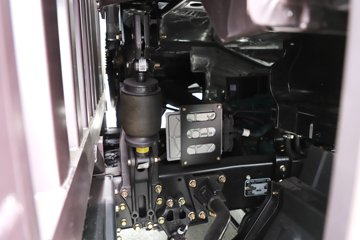 һ�����J6V Pro��Ӣ�� 7.8L���� 320���� 4X2 һ�����8�� 9.6����ʽ�ػ���ͼƬ