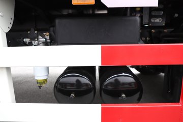 һ�����J6V Pro��Ӣ�� 7.8L���� 320���� 4X2 һ�����8�� 9.6����ʽ�ػ���ͼƬ