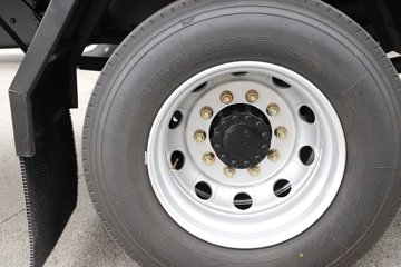 һ�����J6V Pro��Ӣ�� 7.8L���� 320���� 4X2 һ�����8�� 9.6����ʽ�ػ���ͼƬ